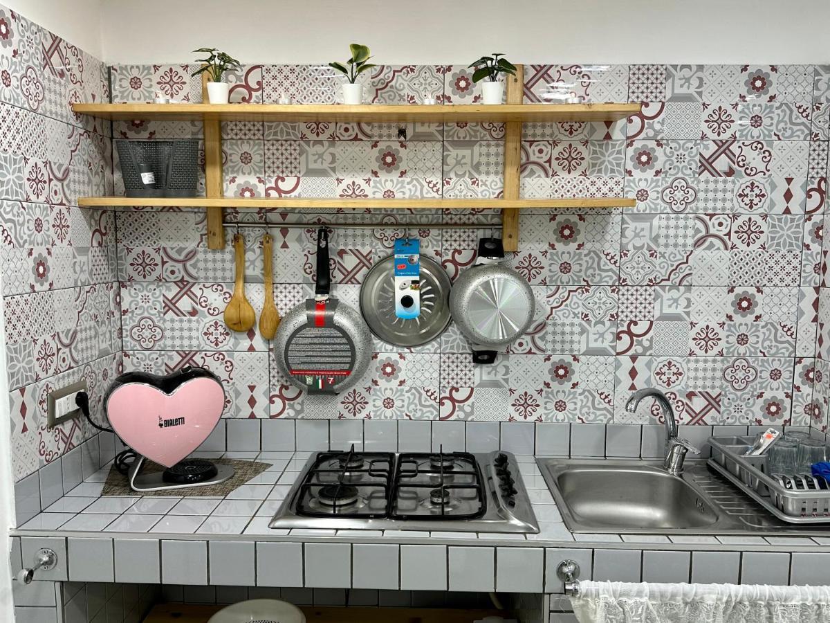Апартаменты La Casa Di Elisa Неаполь Экстерьер фото